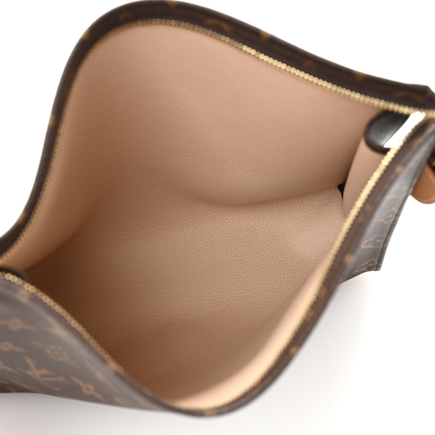 Louis Vuitton Monogram Toiletry Pouch 26 5 of 8