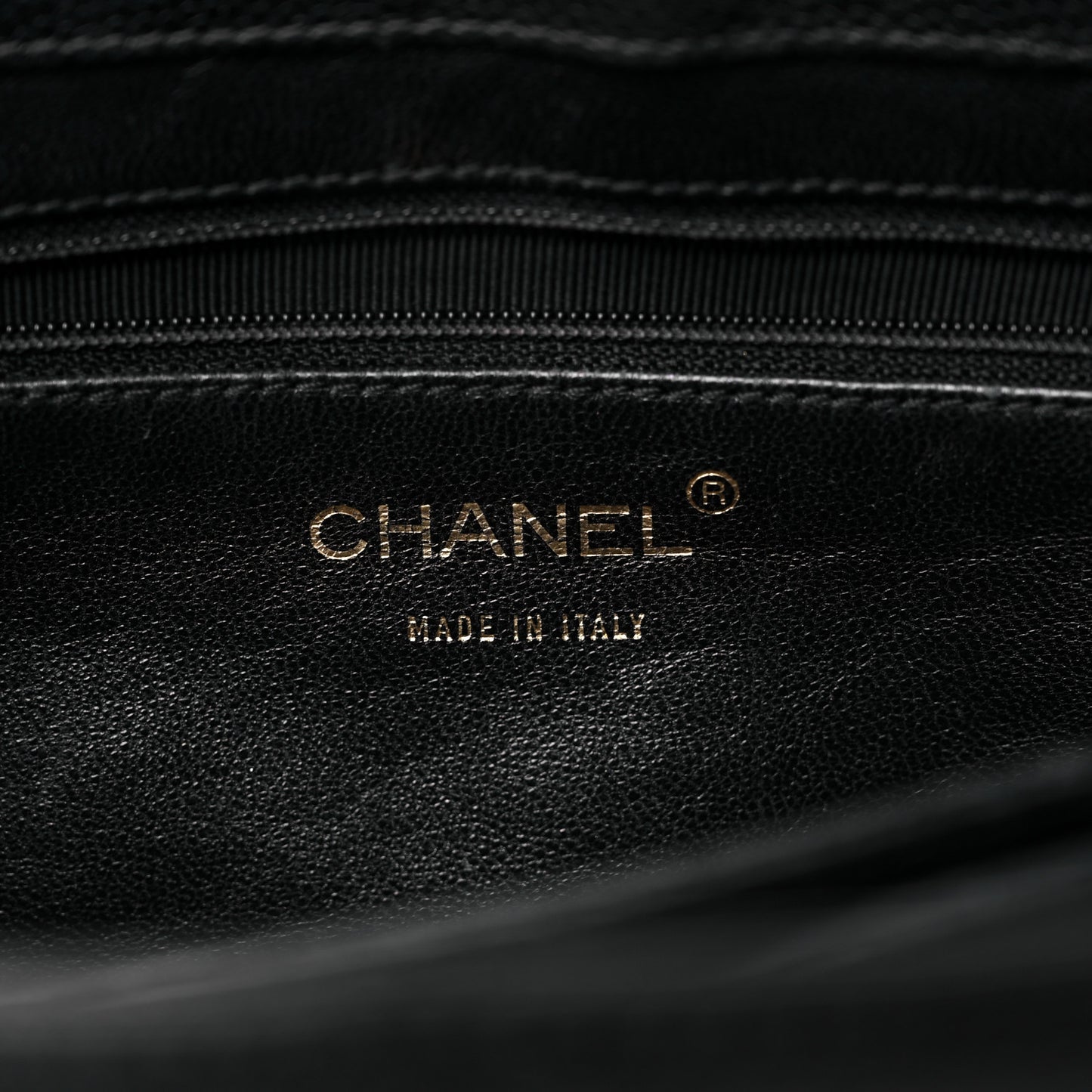 Caviar Quilted Shoulder Bag Black