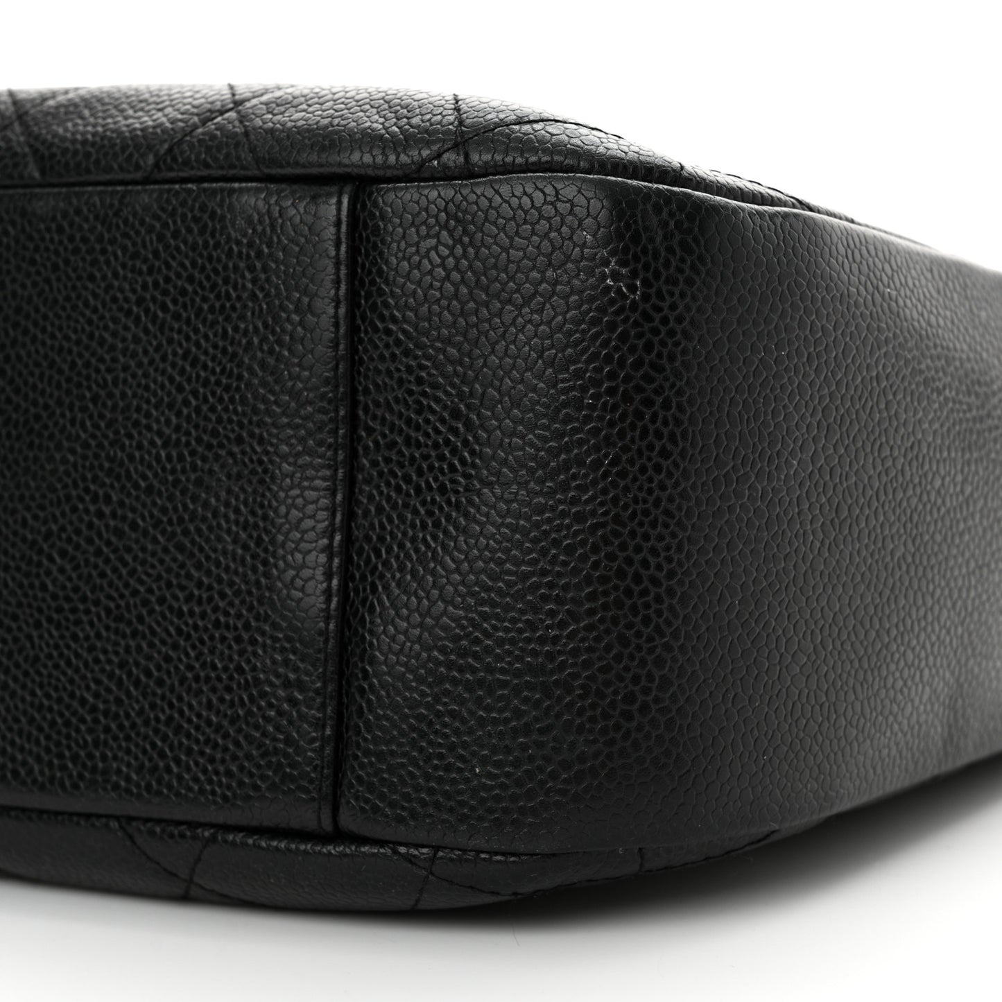 Caviar Quilted Timeless CC Shoulder Bag Black