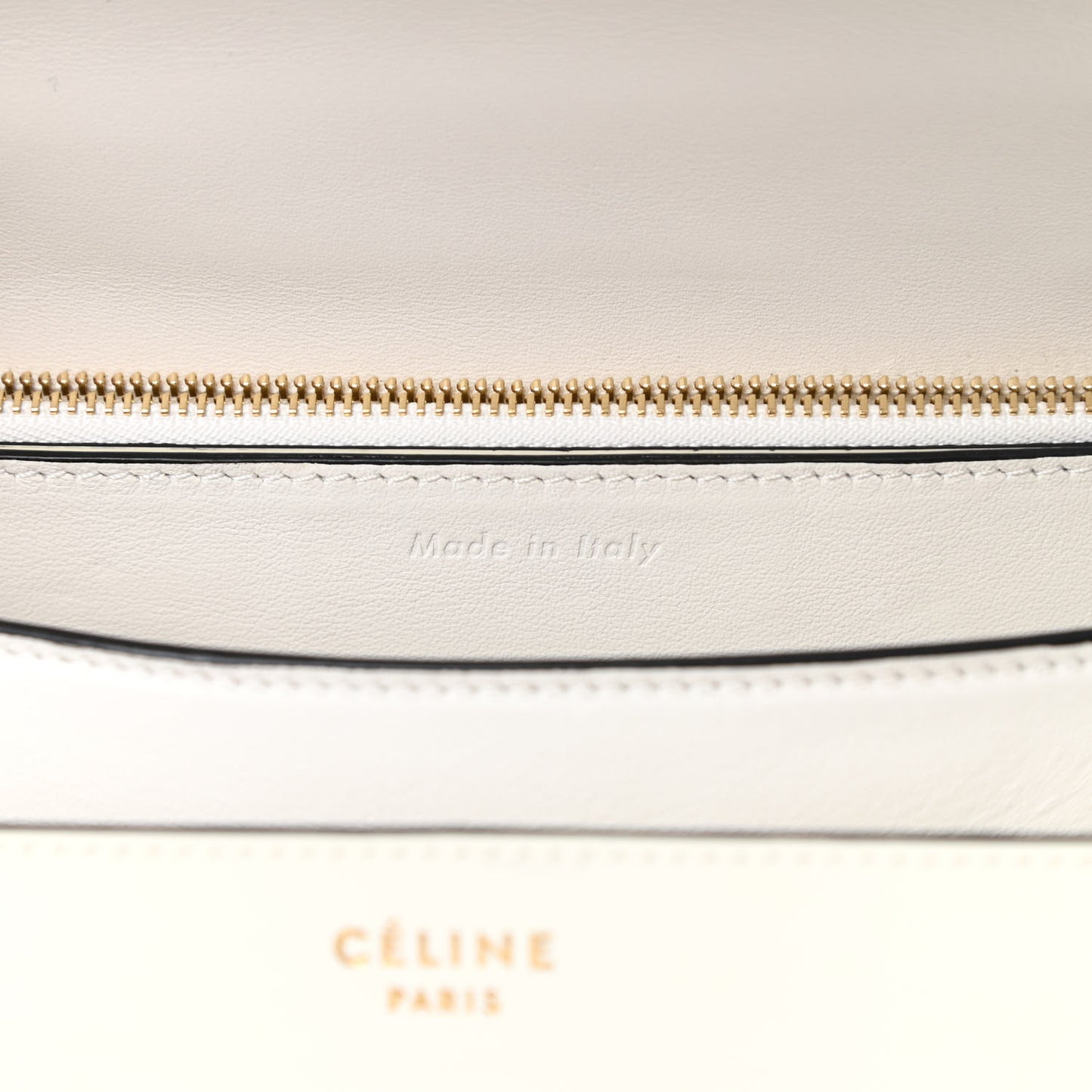 Spazzolato Calfskin Medium Classic Box Flap Bag White