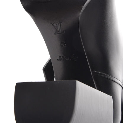 Louis Vuitton Calfskin Belted Ankle Boots 41 Black 6 of 10