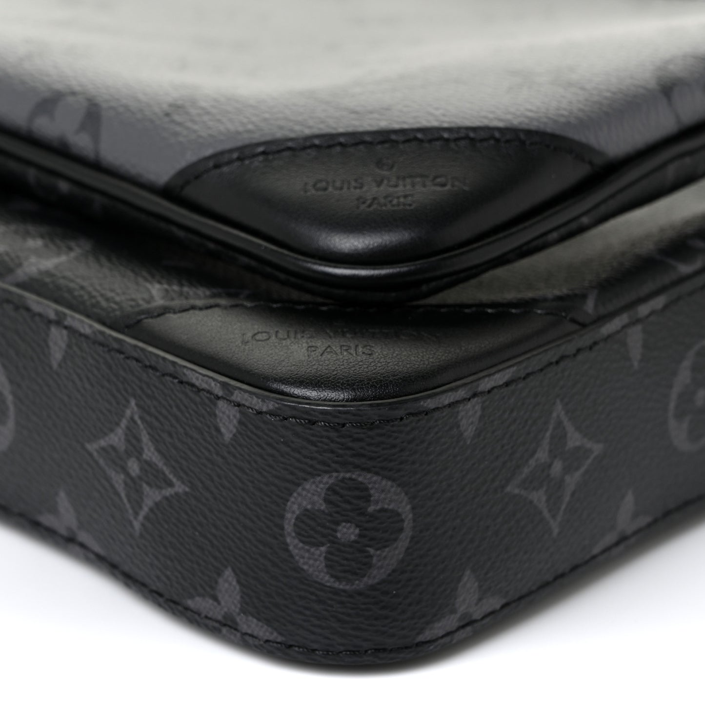 Reverse Monogram Eclipse Trio Messenger