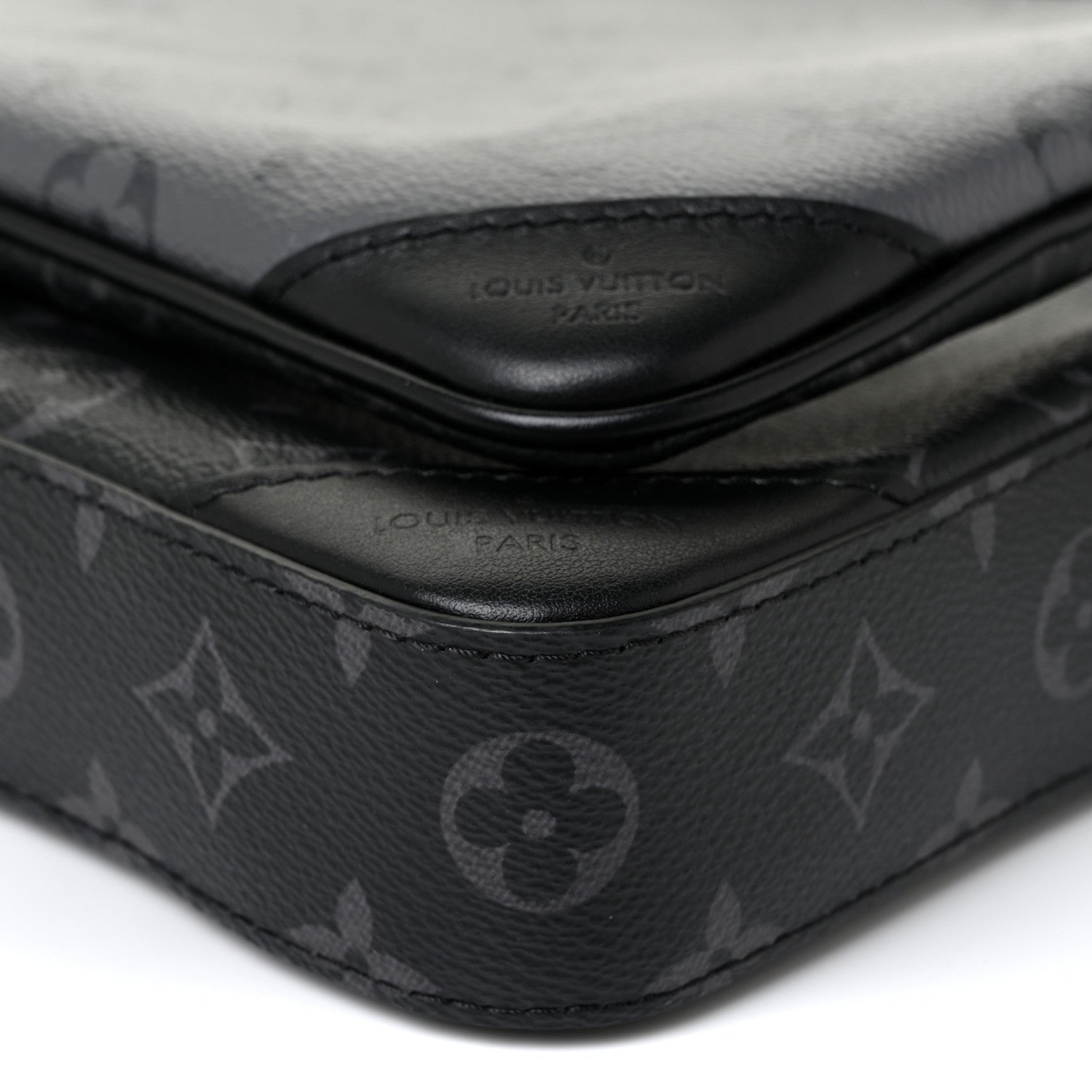 Louis Vuitton Reverse Monogram Eclipse Trio Messenger 9 of 11