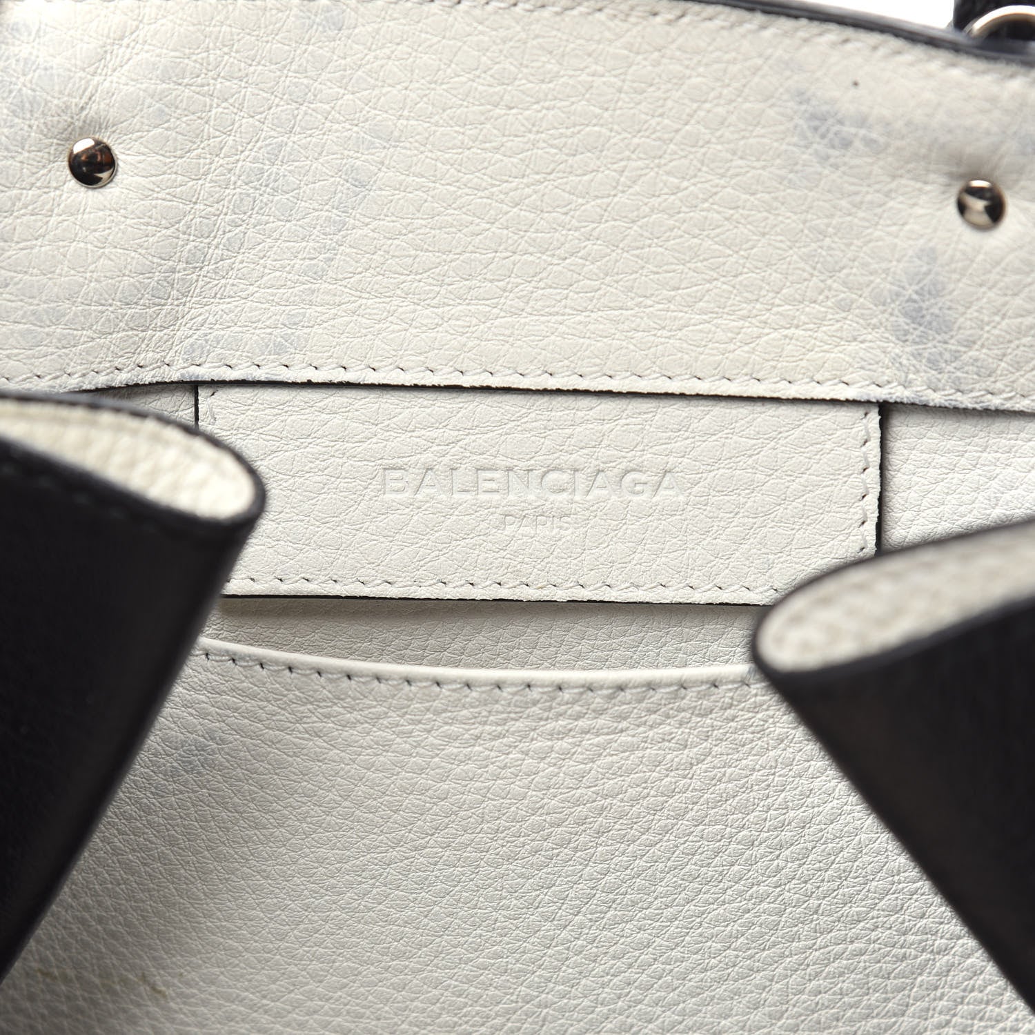 Balenciaga Veau Papier A6 Zip Around Tote White Black 7 of 17