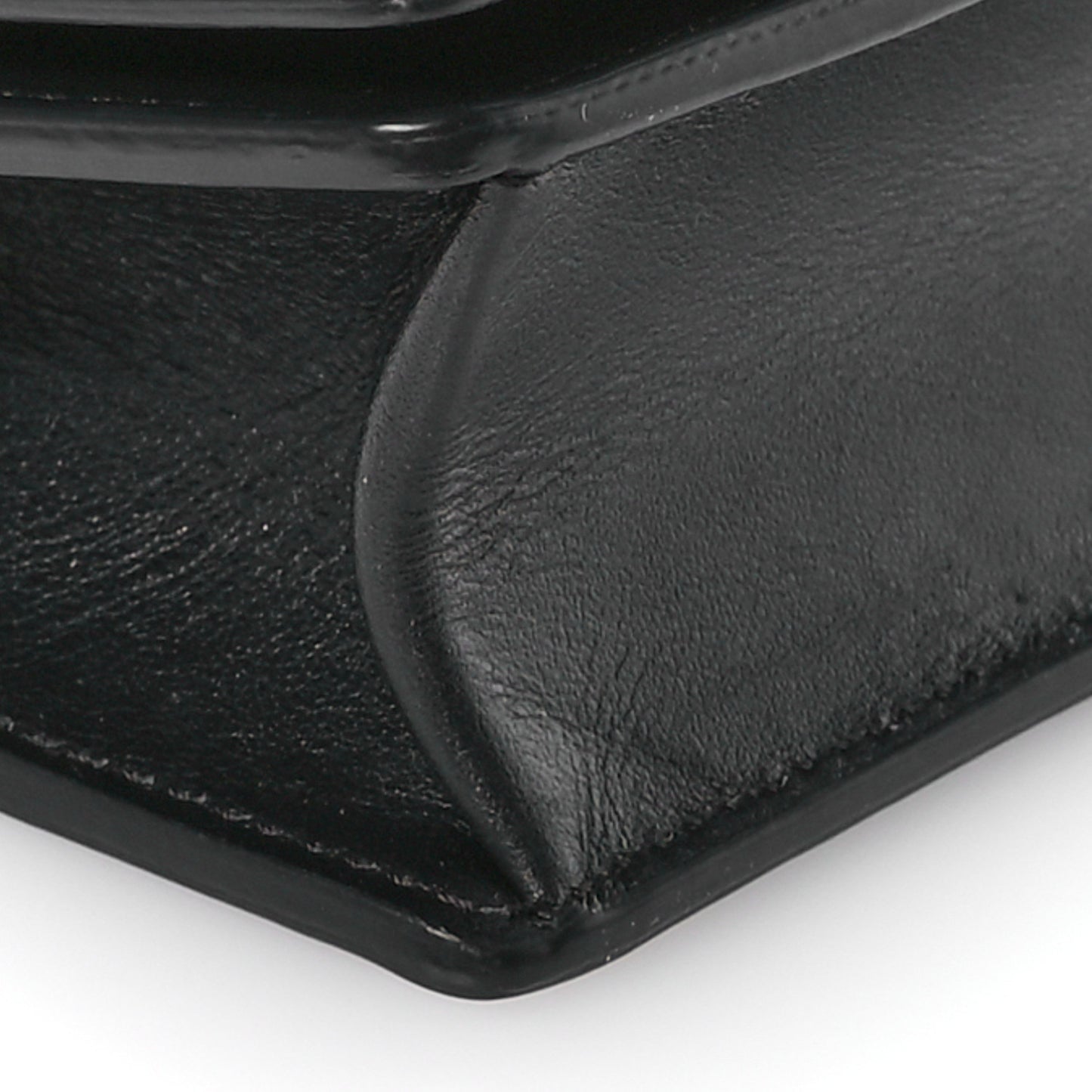 Vitello Mini Virtus Chain Clutch Black