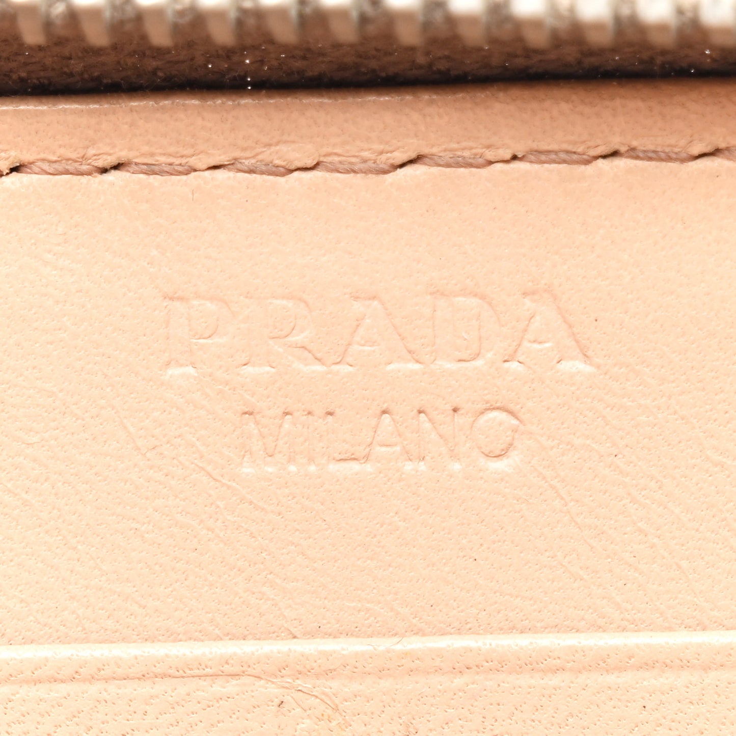 Spazzolato Studded Zip Around Wallet Quarzo