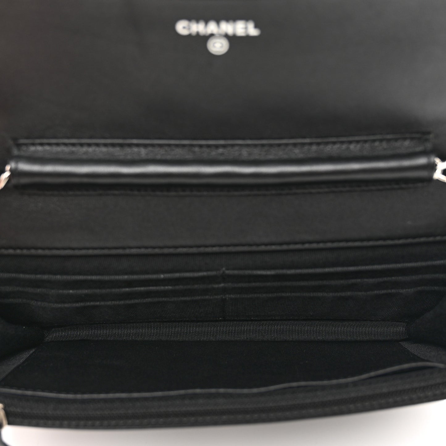 Patent Quilted Wallet On Chain WOC Black