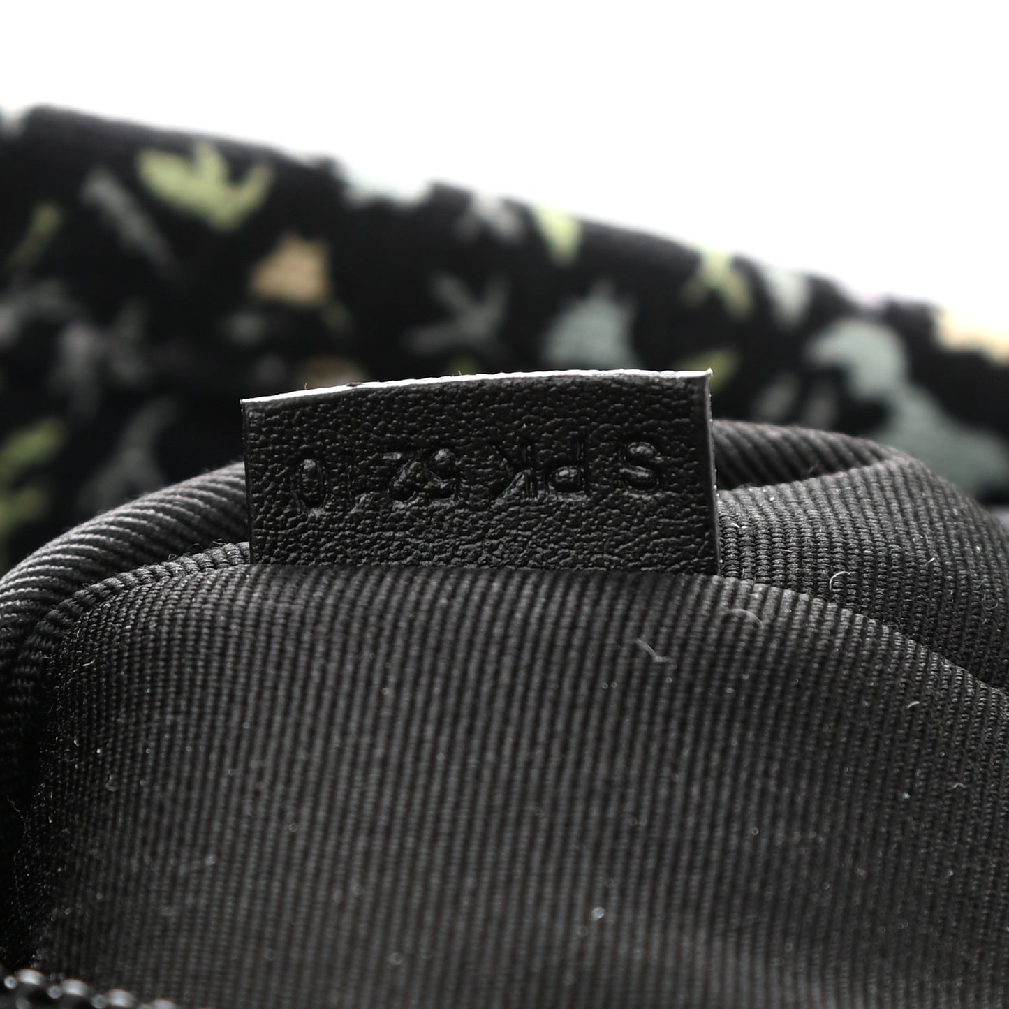 Cotton Canvas Floral Print Medium The Traveler Tote Bag Black