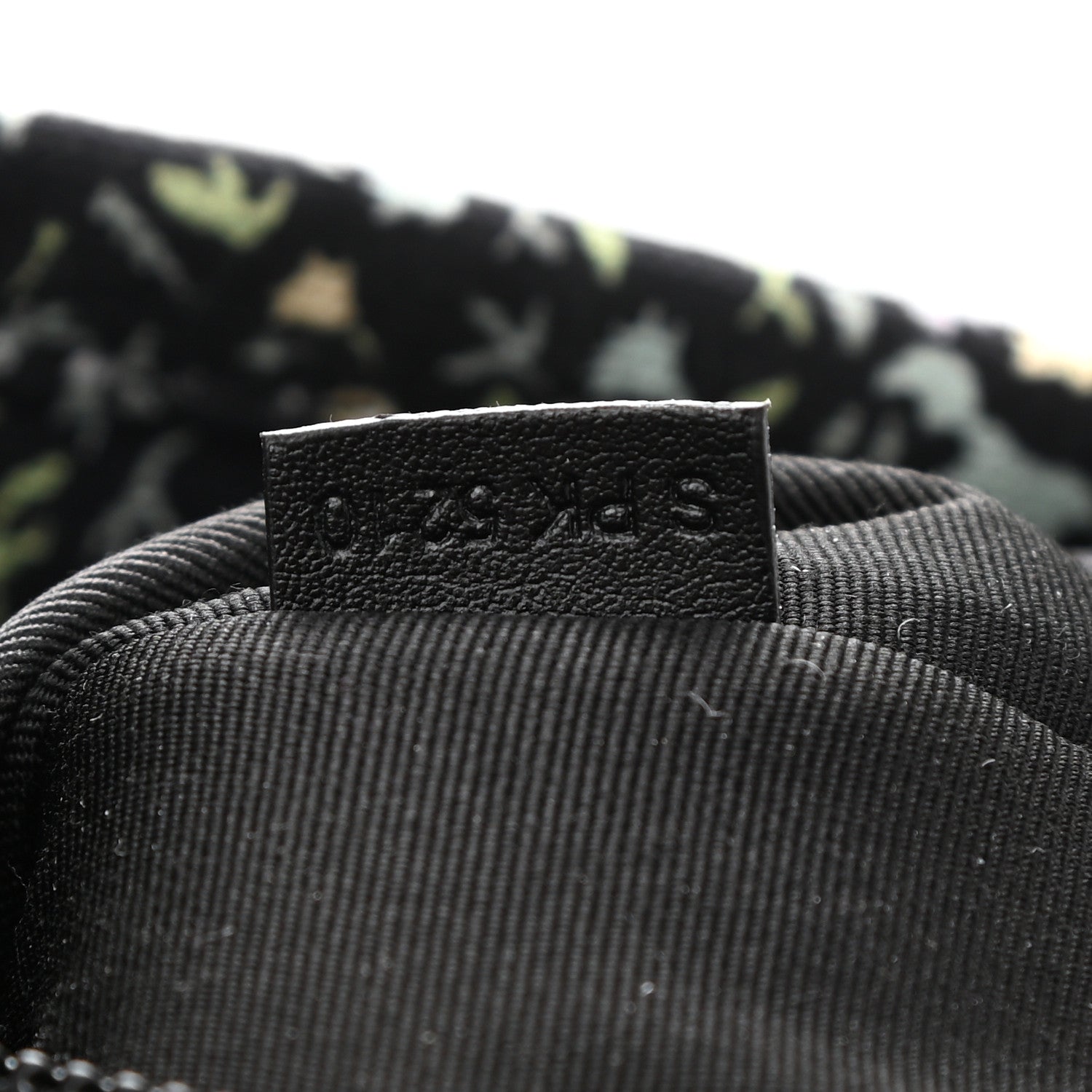 Marc Jacobs Cotton Canvas Floral Print Medium The Traveler Tote Bag Black 7 of 9