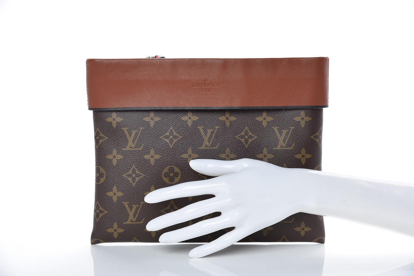 Monogram Tuileries Pochette Caramel