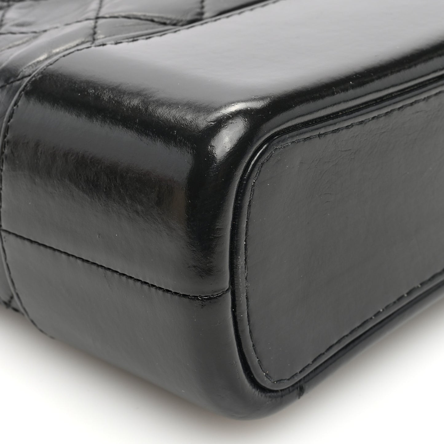 Aged Calfskin Quilted New Medium Gabrielle Hobo Black