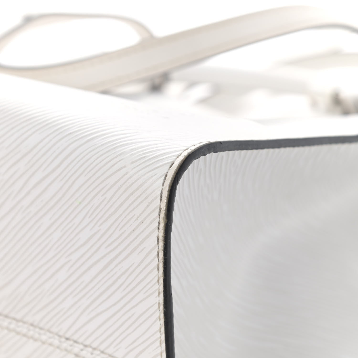Louis Vuitton Epi Onthego MM White 10 of 13