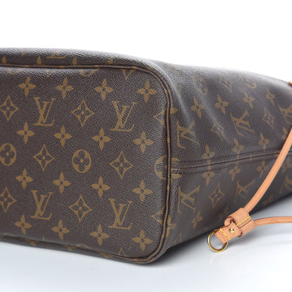 Louis Vuitton Monogram Neverfull MM 9 of 10