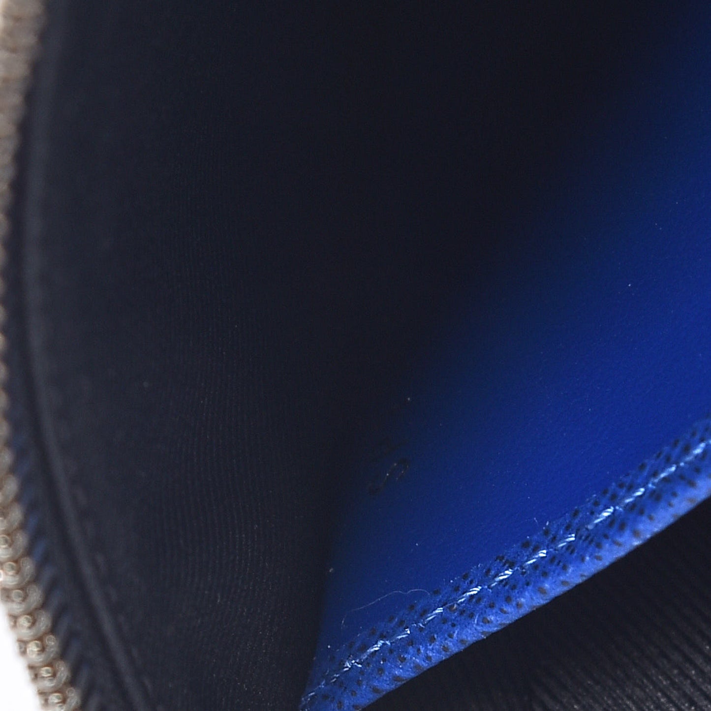 Taiga Monogram Pacific Discovery Pochette Cobalt