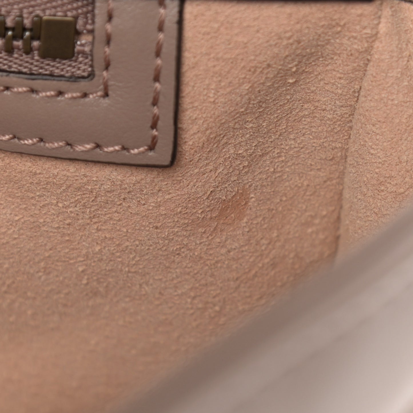 Calfskin Matelasse Small GG Marmont Shoulder Bag Porcelain Rose
