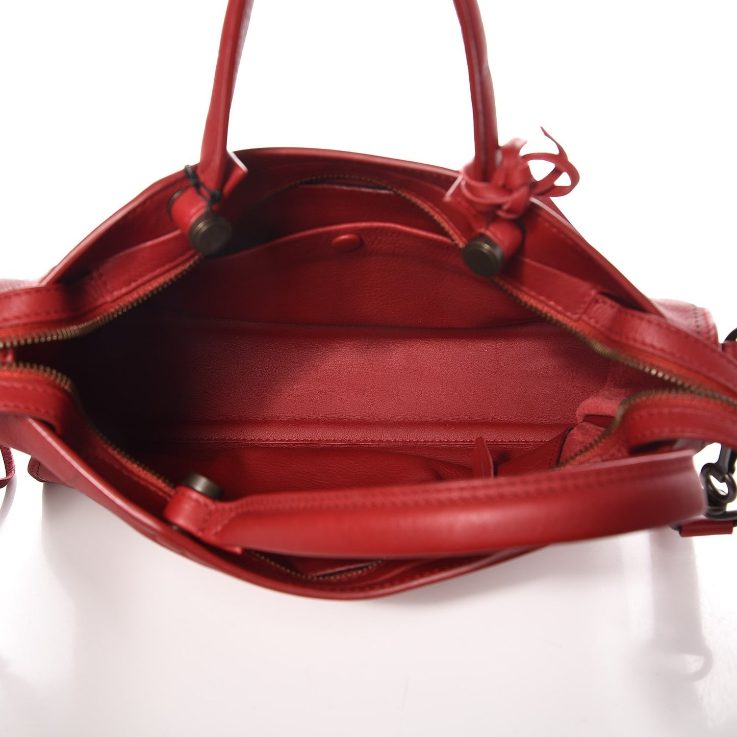 Veau Soyeux Perforated Blackout Hardware S City Rouge Groseille