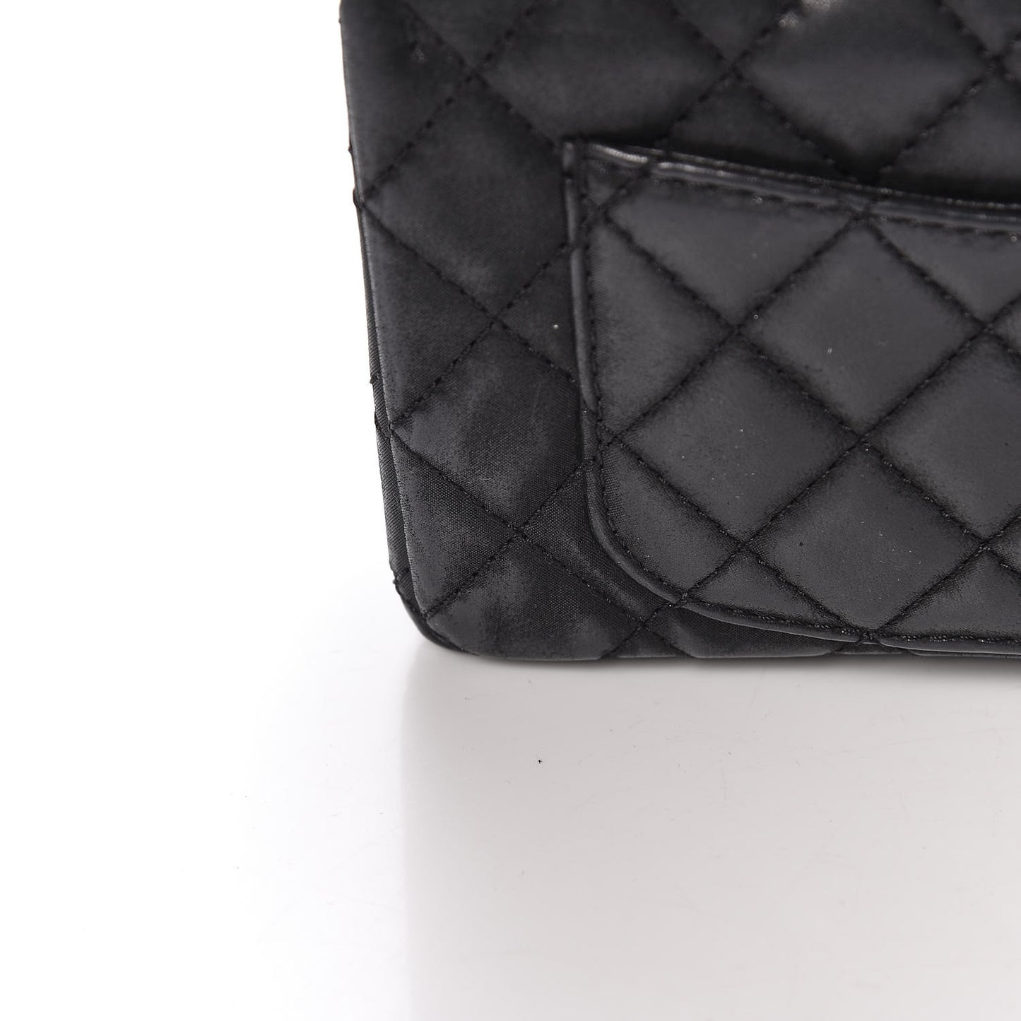Iridescent Calfskin Quilted 2.55 Reissue 224 Flap Black