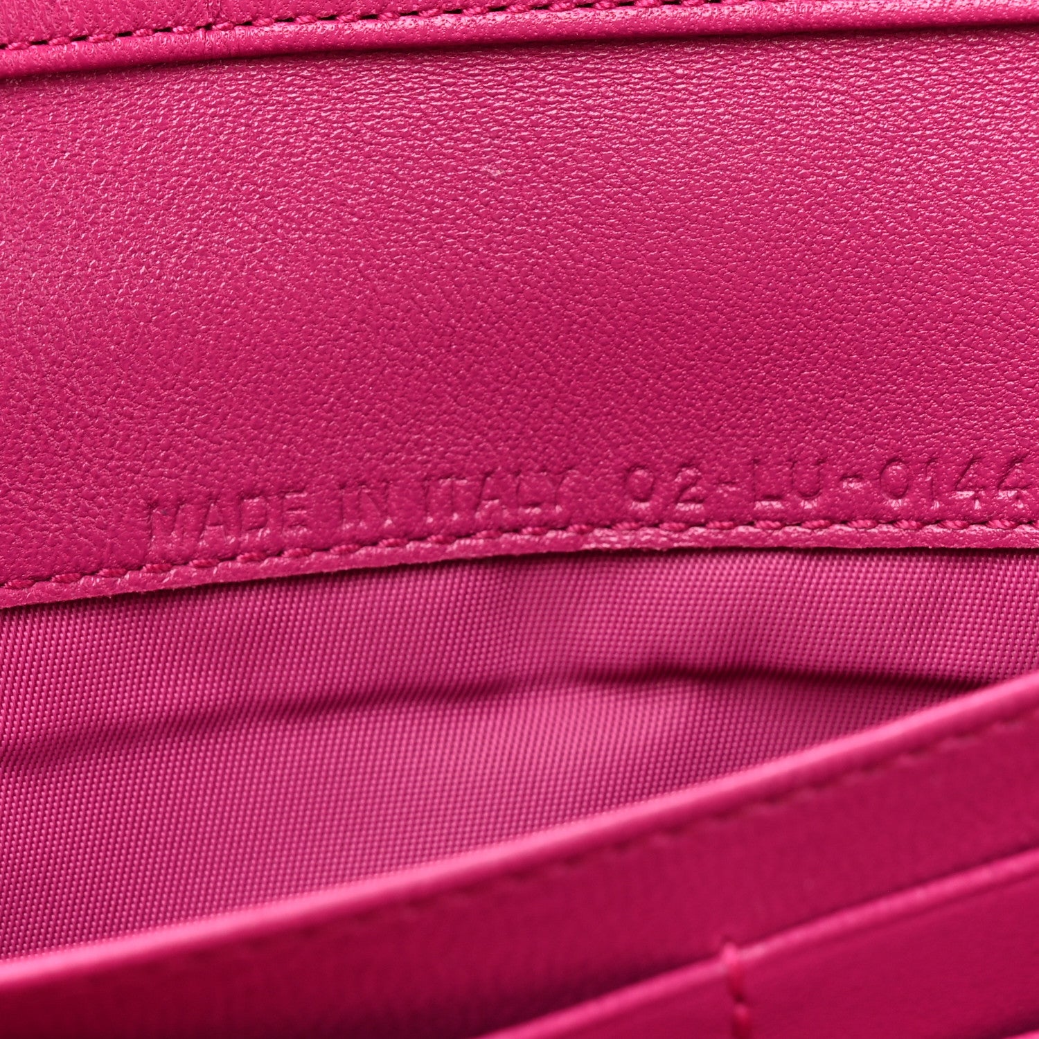 Christian Dior Lambskin Cannage Bi-Color Lady Dior Rendezvous Wallet On Chain Toxic Purple Pink 8 of 13