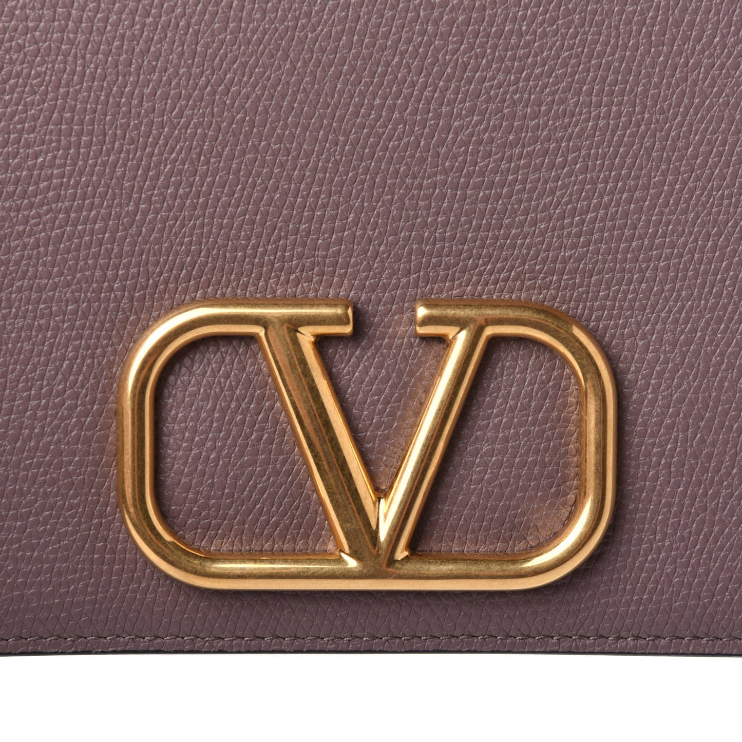 Grainy Calfskin Vlogo Signature Pouch Clay
