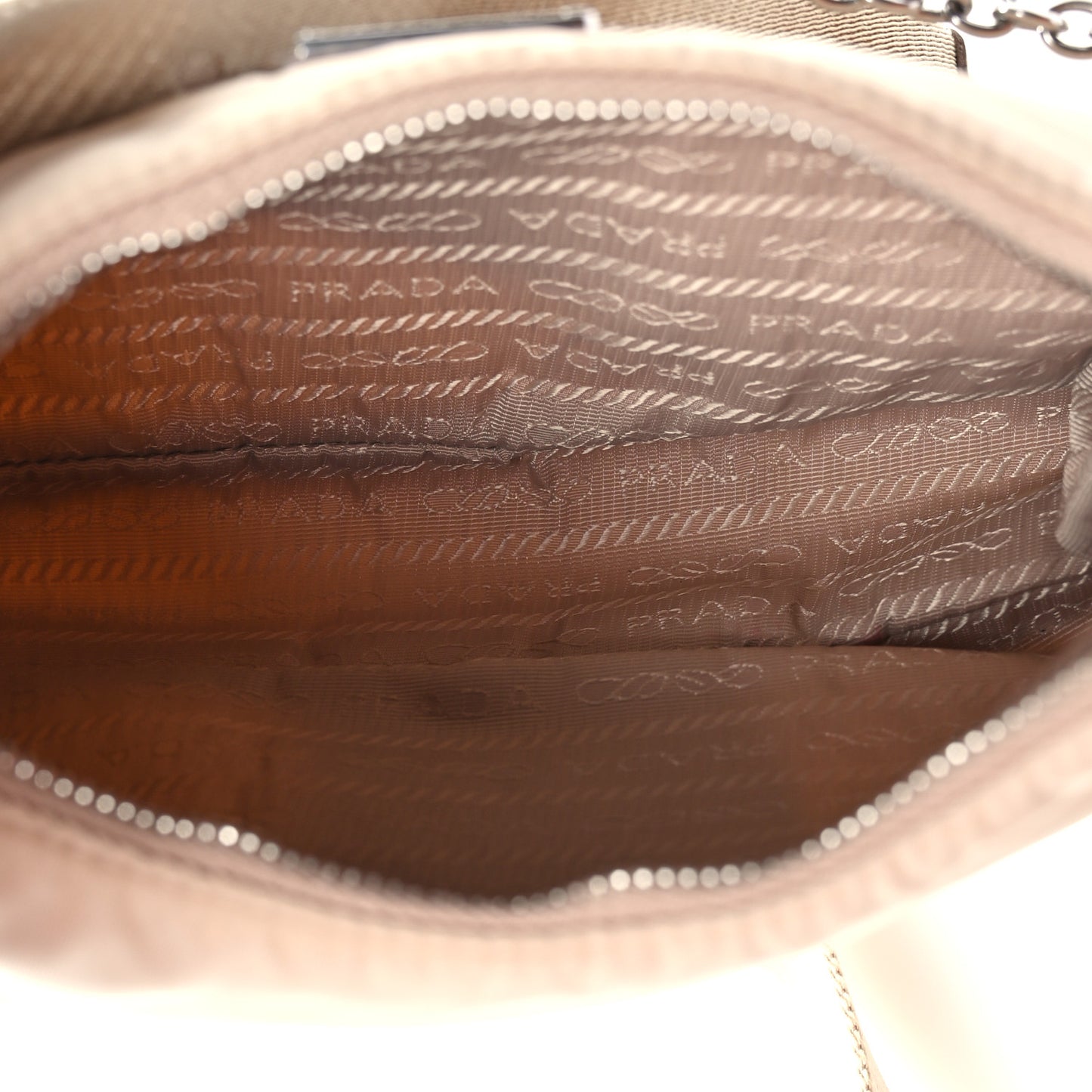 Nylon Re-Edition 2005 Shoulder Bag Cammeo