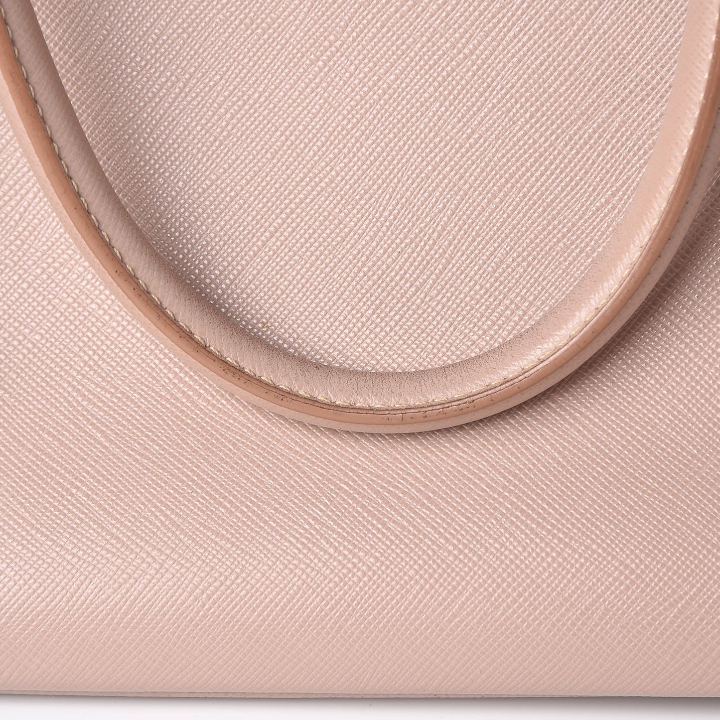 Saffiano Medium Galleria Double Zip Tote Cammeo