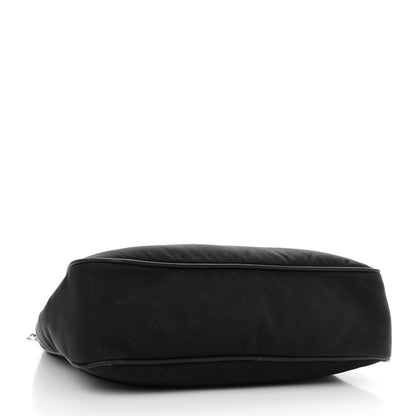 Prada Nylon Re-Edition 2005 Shoulder Bag Black 4 of 9