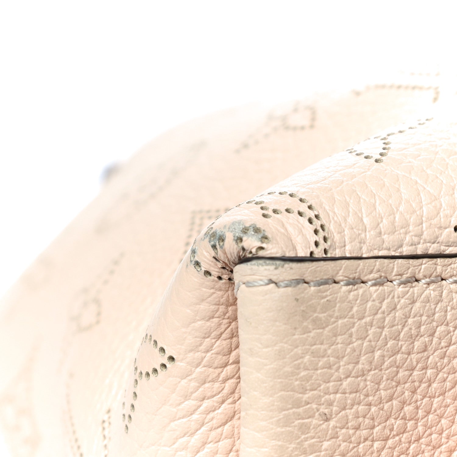 Louis Vuitton Mahina Muria Creme 11 of 16