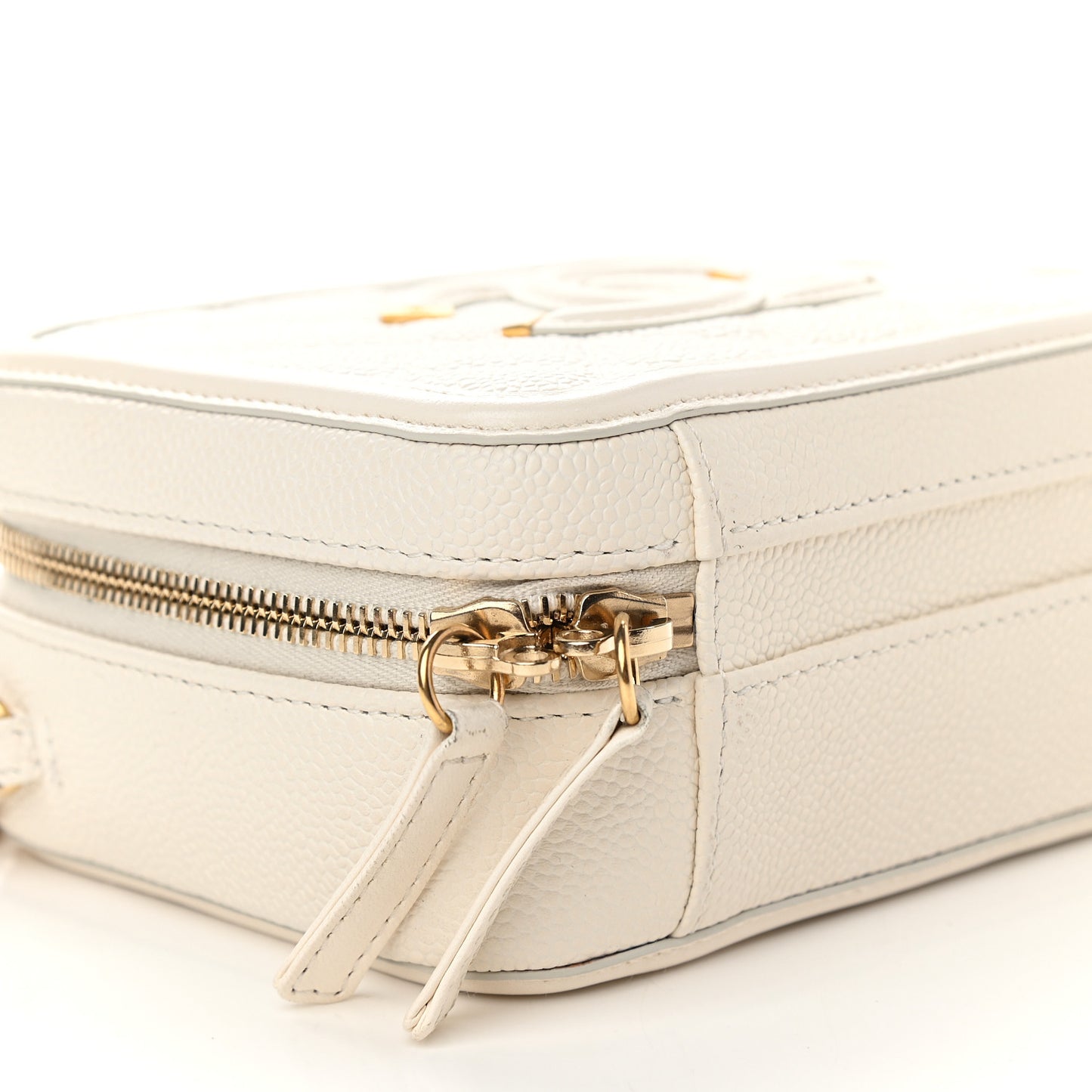 Caviar Quilted Small CC Filigree Vanity Case White