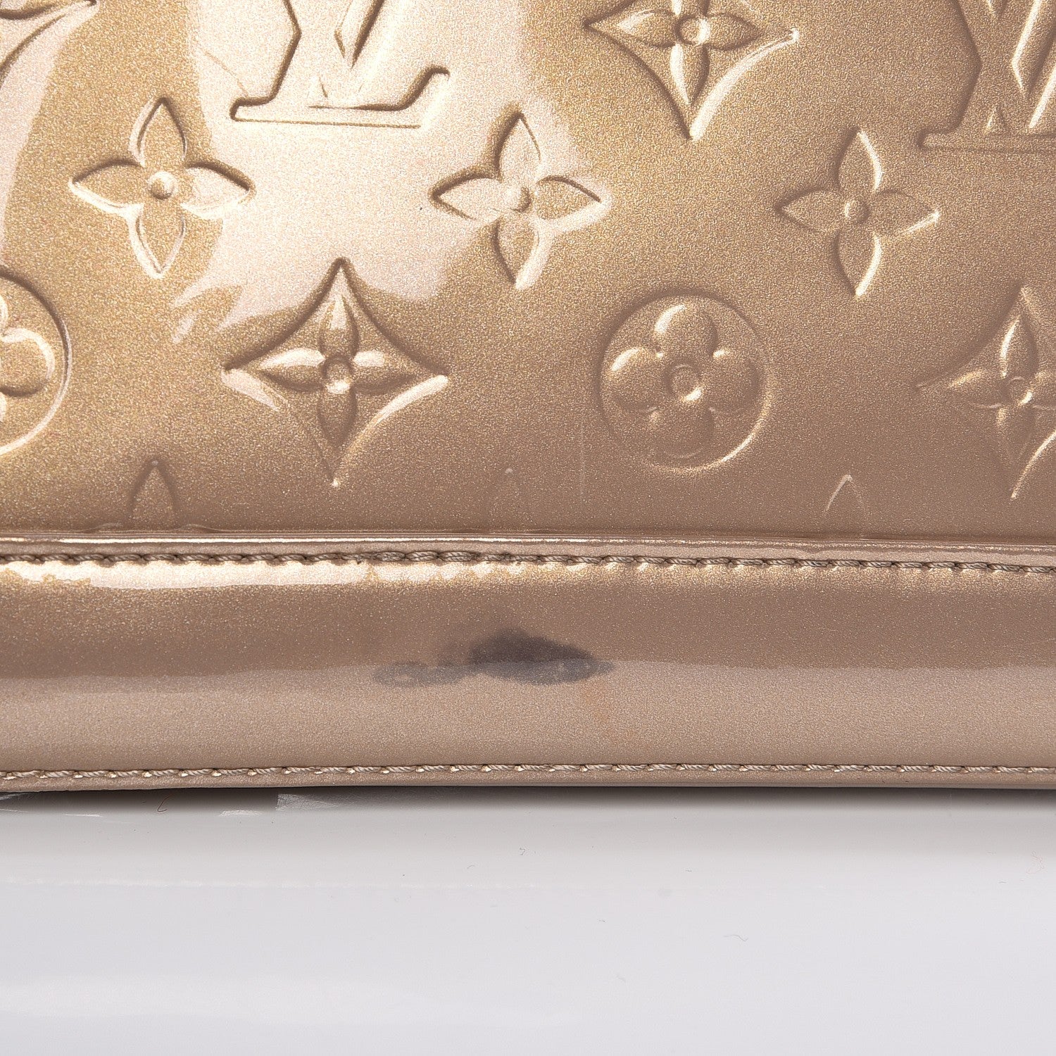 Louis Vuitton Vernis Alma PM Beige Poudre 8 of 10