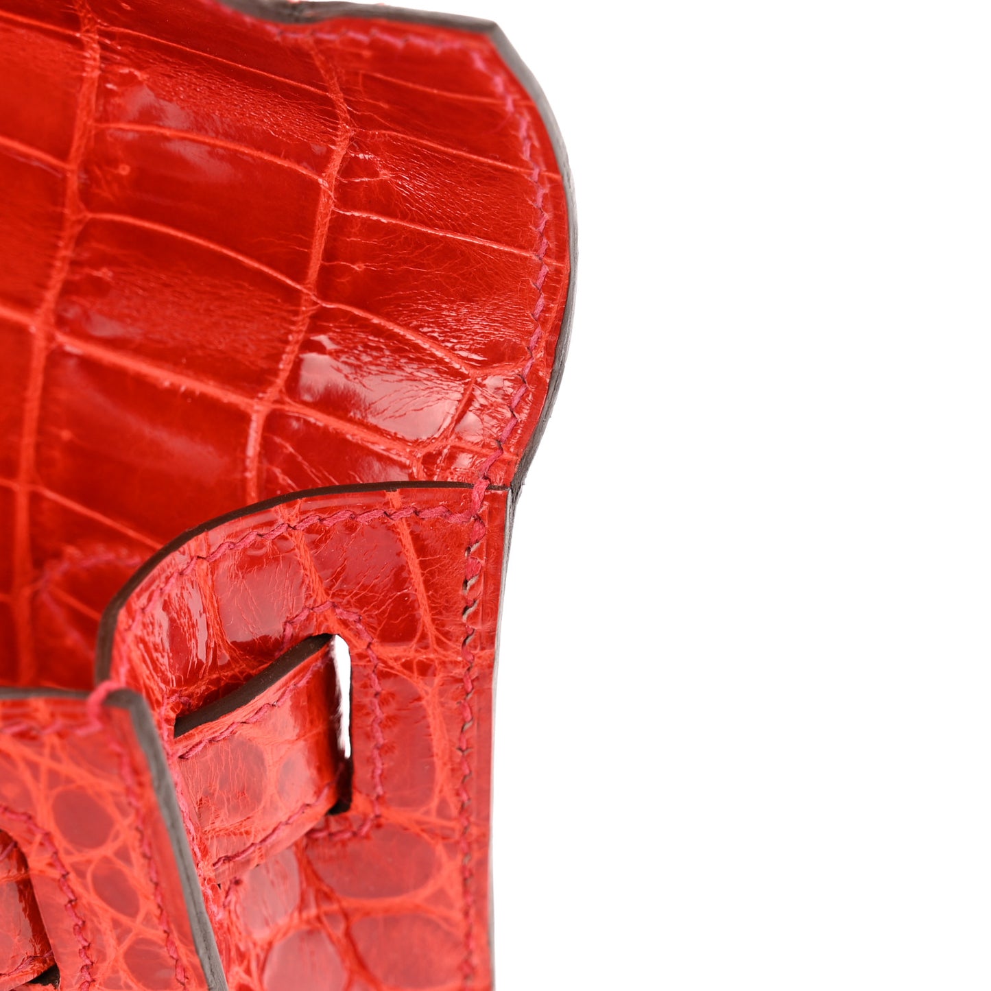 Shiny Niloticus Crocodile Kelly Cut Pochette Geranium
