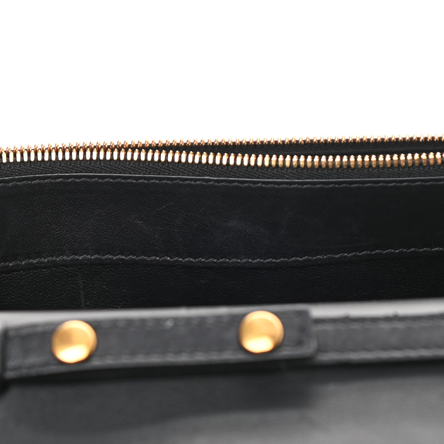 Shiny Goatskin Logo Embossed BB Wallet On Chain Black