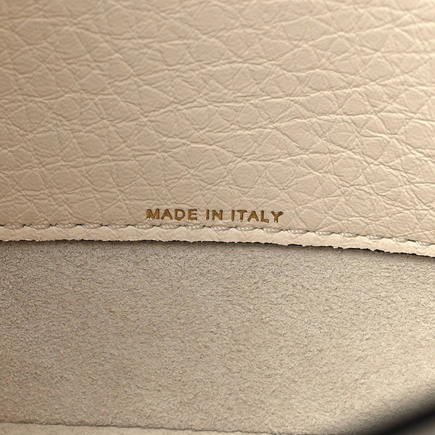 Pebbled Calfskin Vlogo Small Top Handle Shoulder Bag Ivory