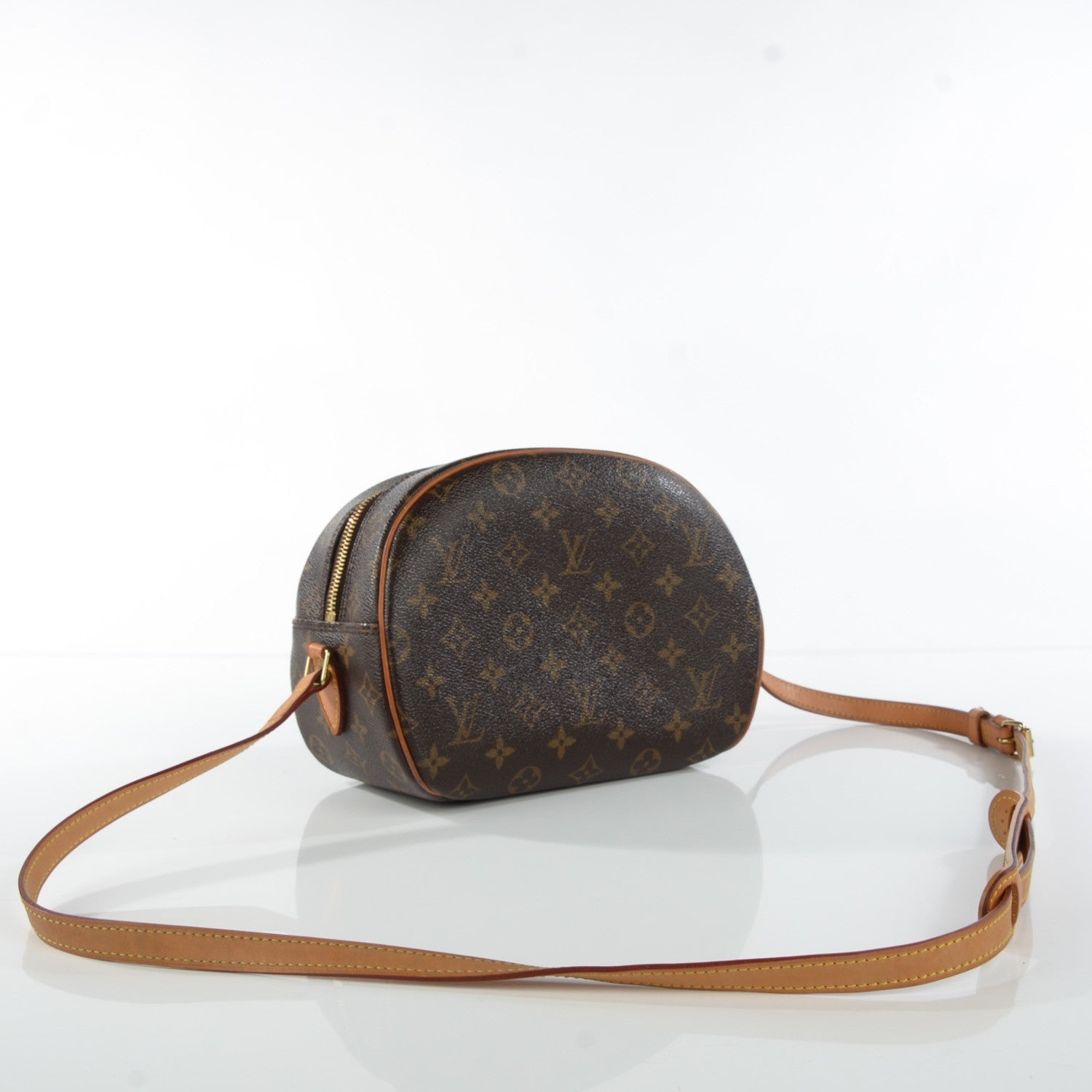 Louis Vuitton Monogram Blois 3 of 8