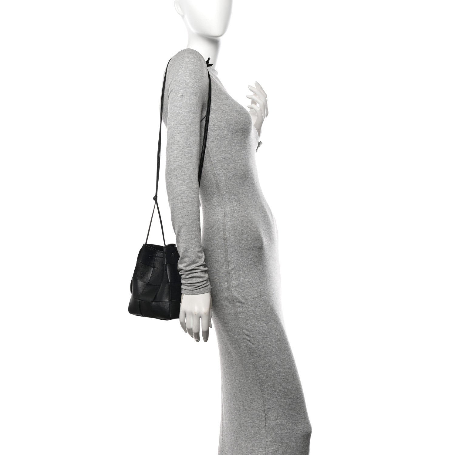 Bottega Veneta Nappa Maxi Intrecciato Cassette Bucket Bag Black 2 of 11
