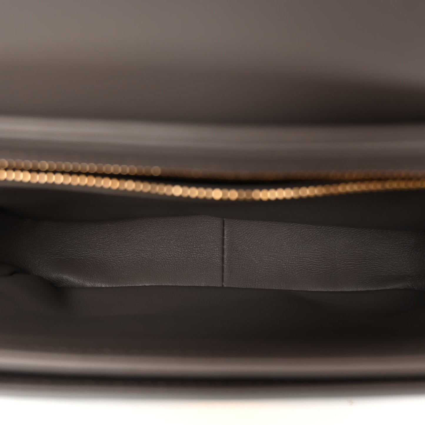Shiny Calfskin Small Triomphe Pebble