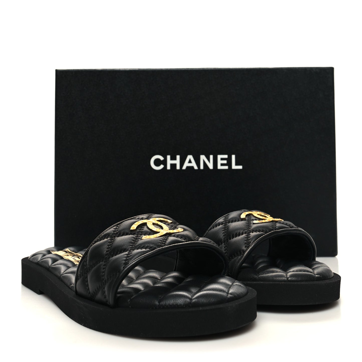 Lambskin Quilted Textured CC Mules Sandals 39 Black