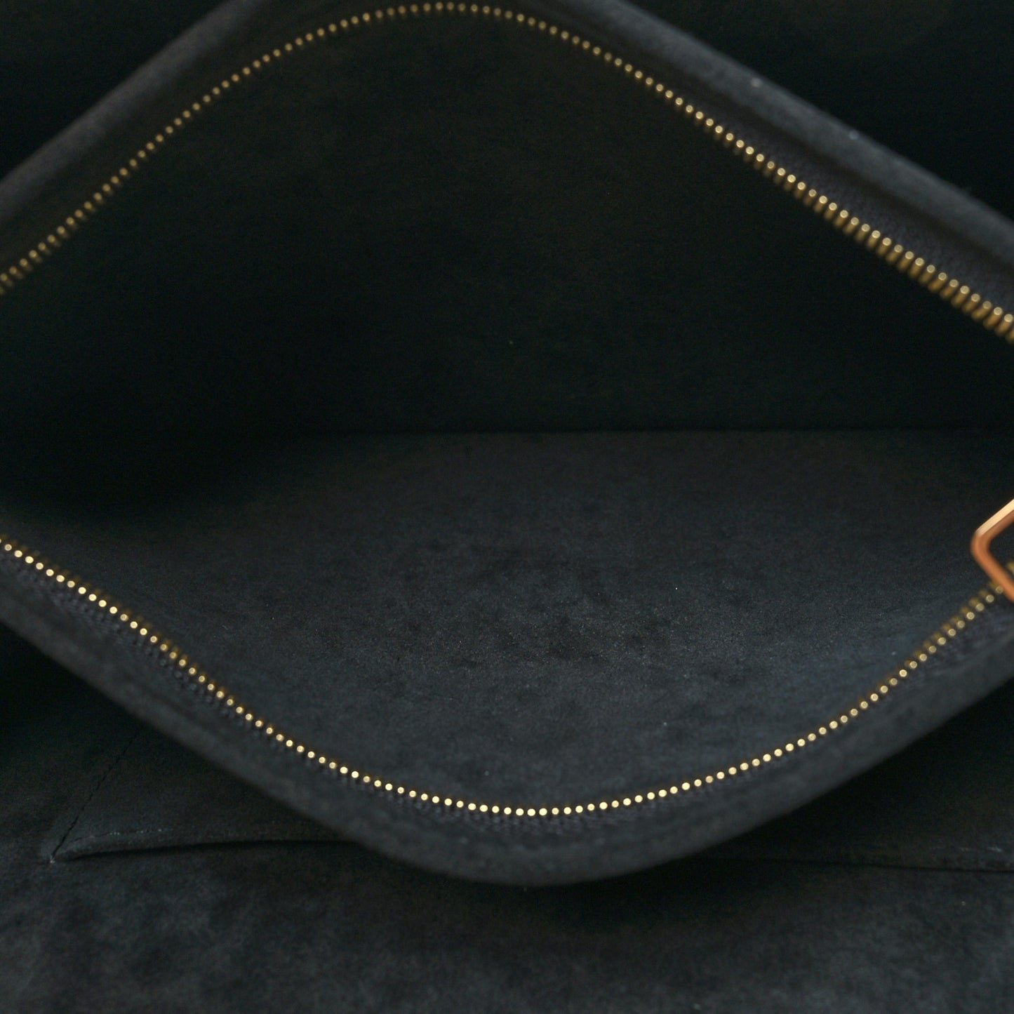 Reverse Monogram Dauphine MM
