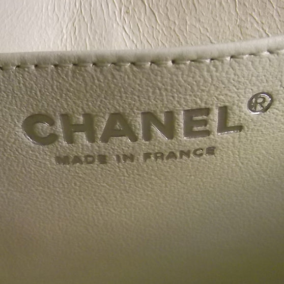 Chanel Caviar Jumbo Flap White 7 of 9