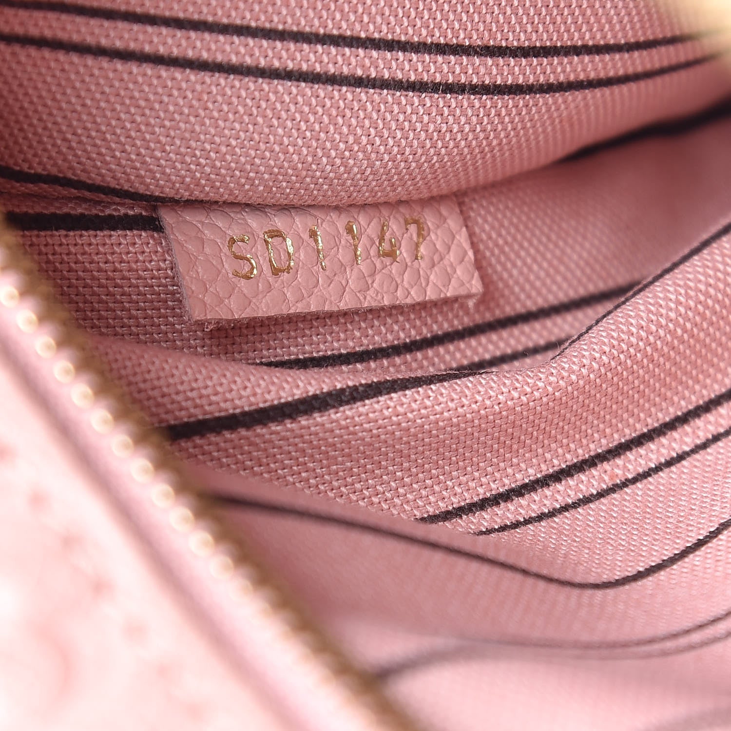 Louis Vuitton Empreinte Pochette Metis Rose Poudre 9 of 12