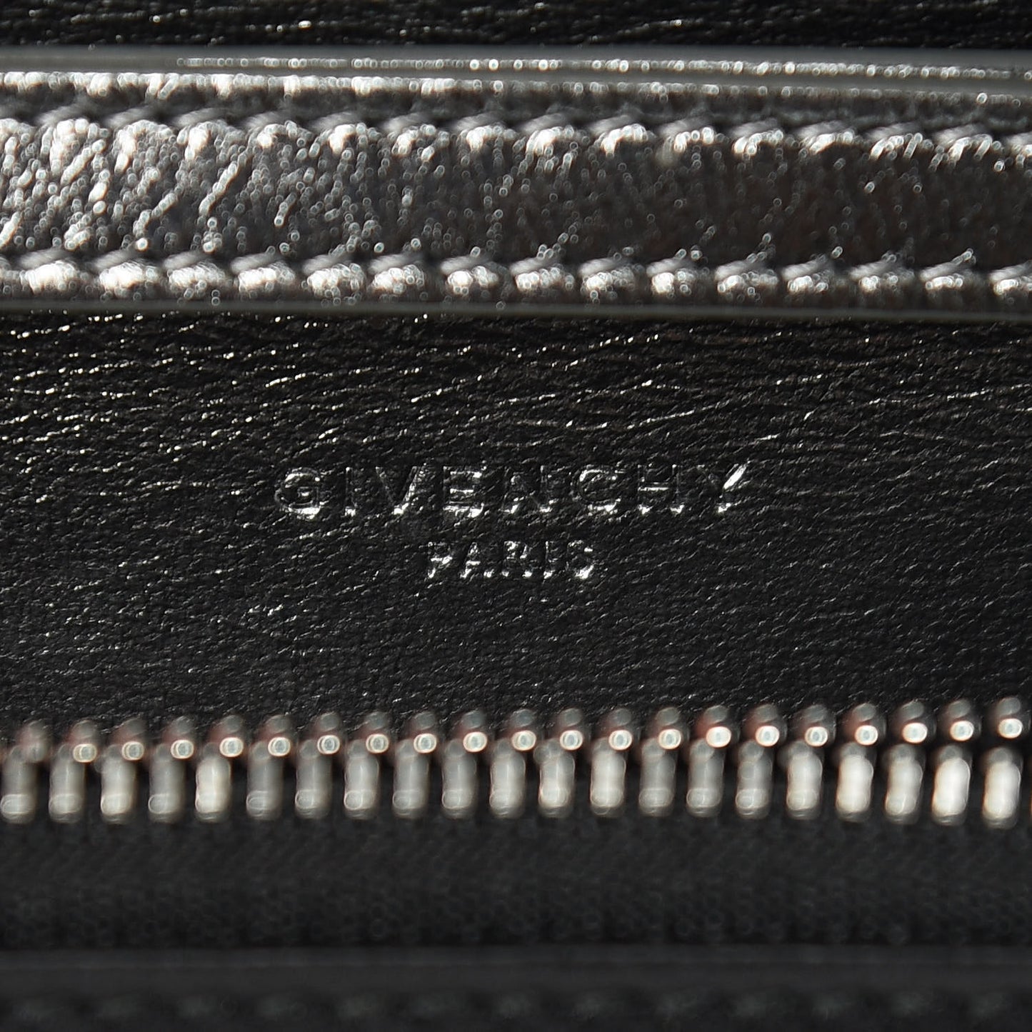 Lambskin Emblem Chain Wallet Black