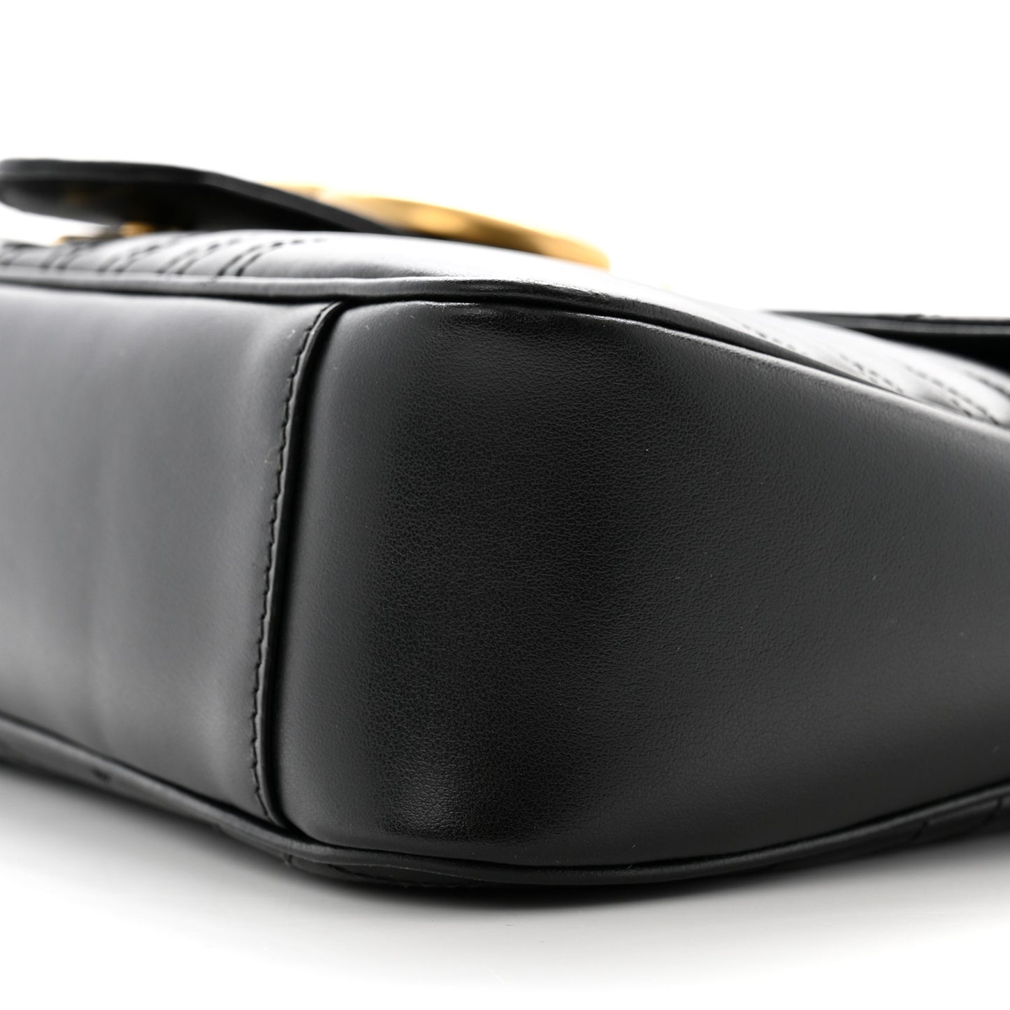 Calfskin Matelasse Medium GG Marmont Shoulder Bag Black
