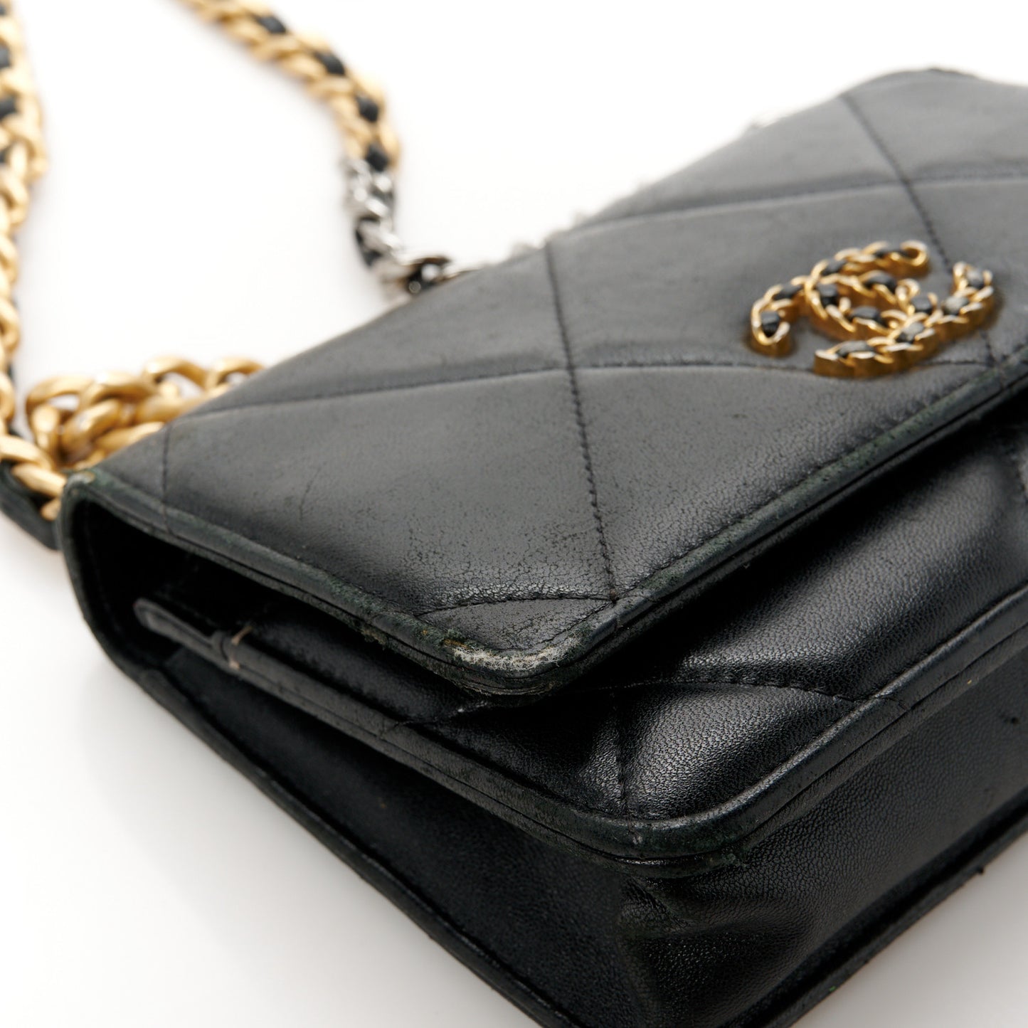 Lambskin Quilted Chanel 19 Wallet On Chain WOC Black