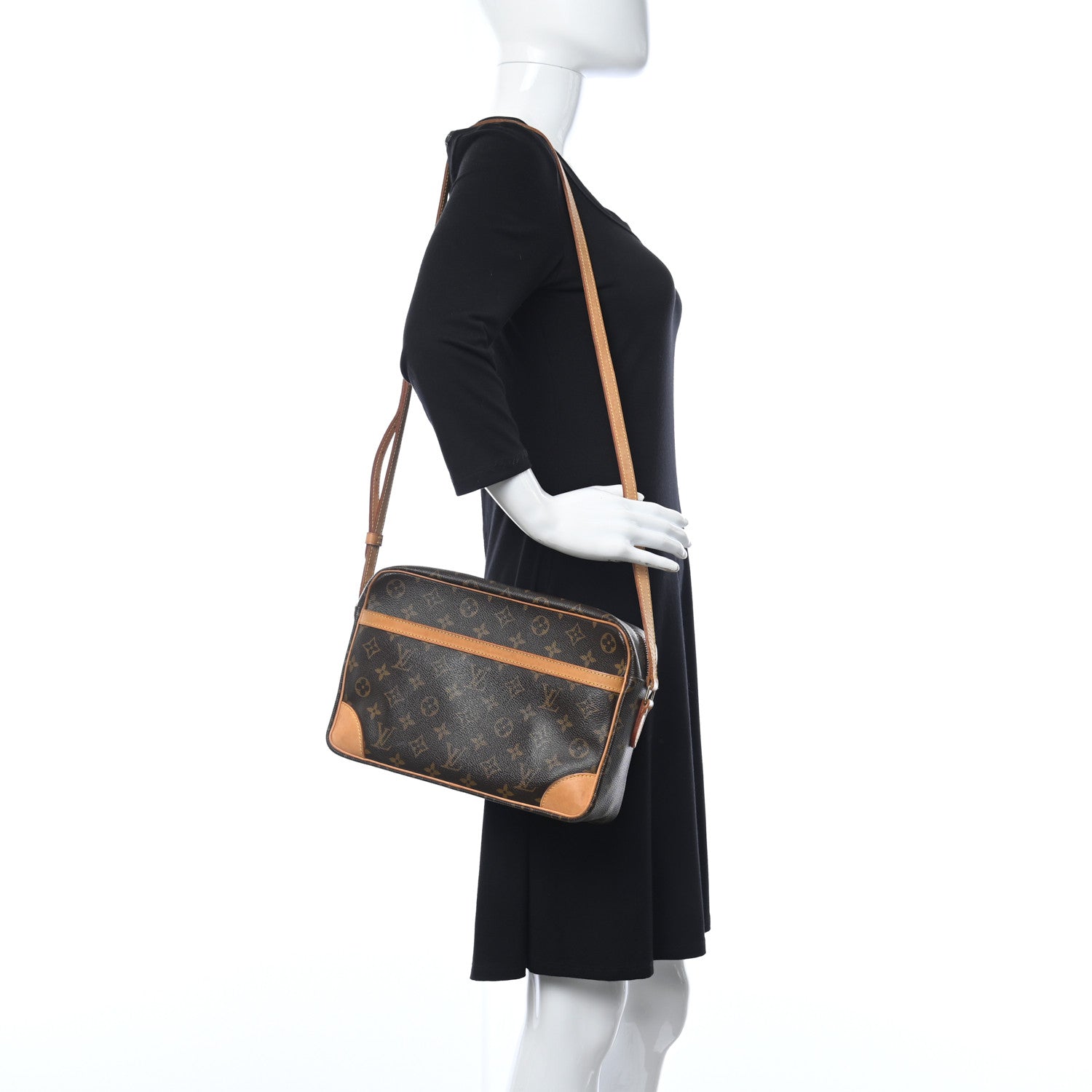 Louis Vuitton Monogram Trocadero 30 2 of 8