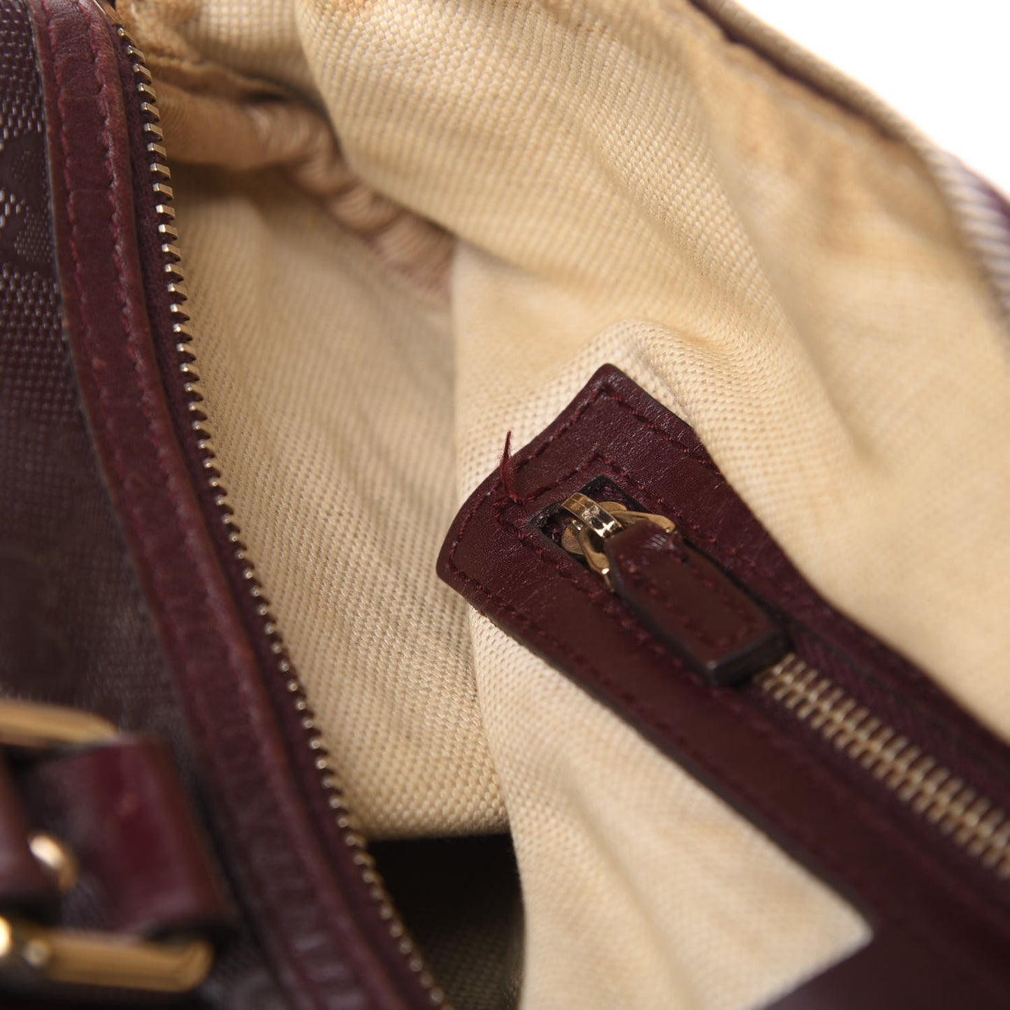 Imprime Monogram Medium Joy Boston Bordeaux