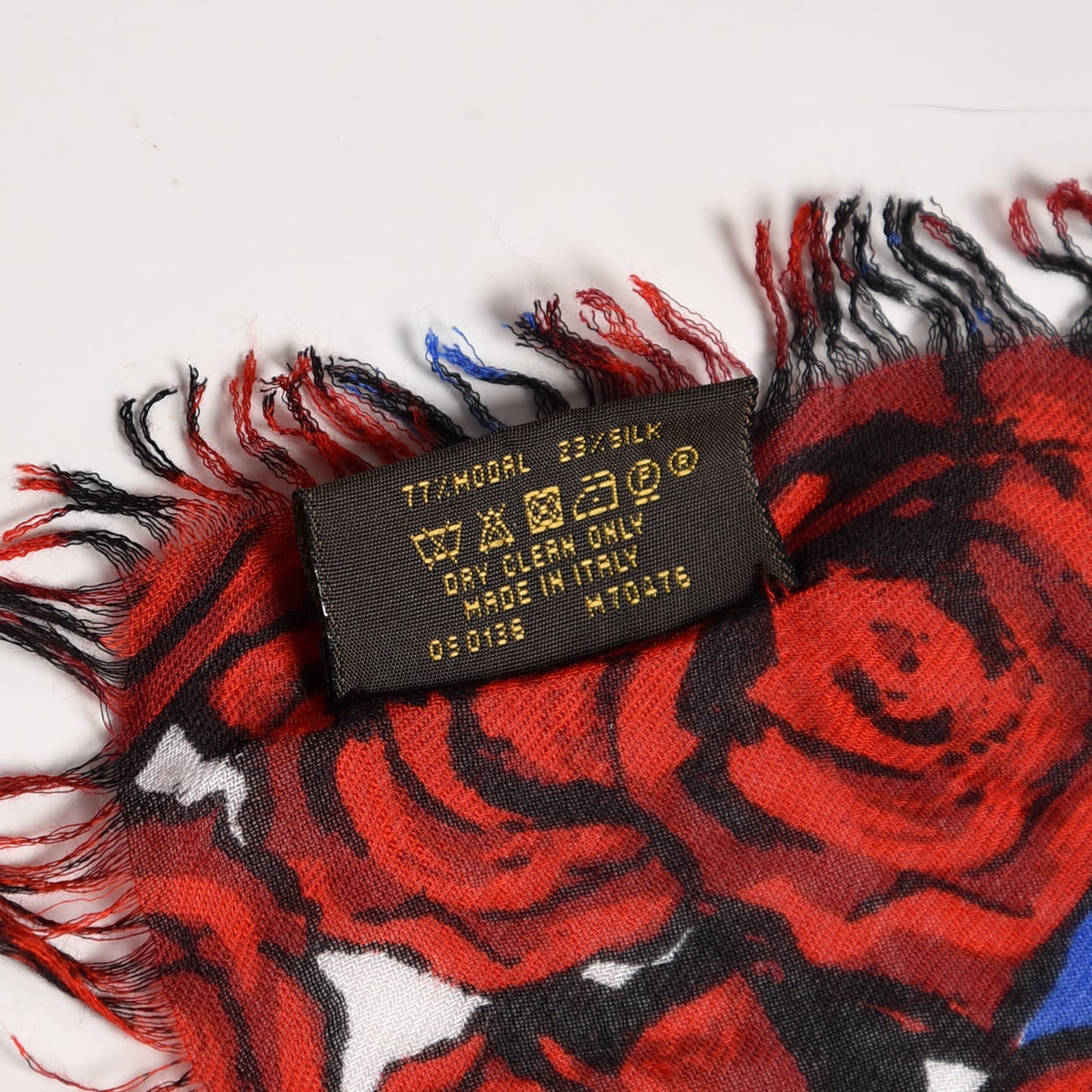 Modal Silk Rock'n'Roses Stole Red