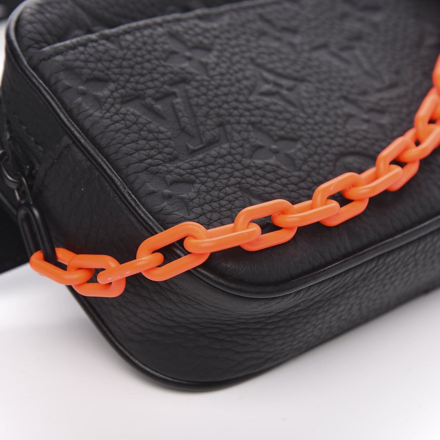 Taurillon Monogram Uniformes Solar Ray Soft Pochette Volga Belt Bag Black