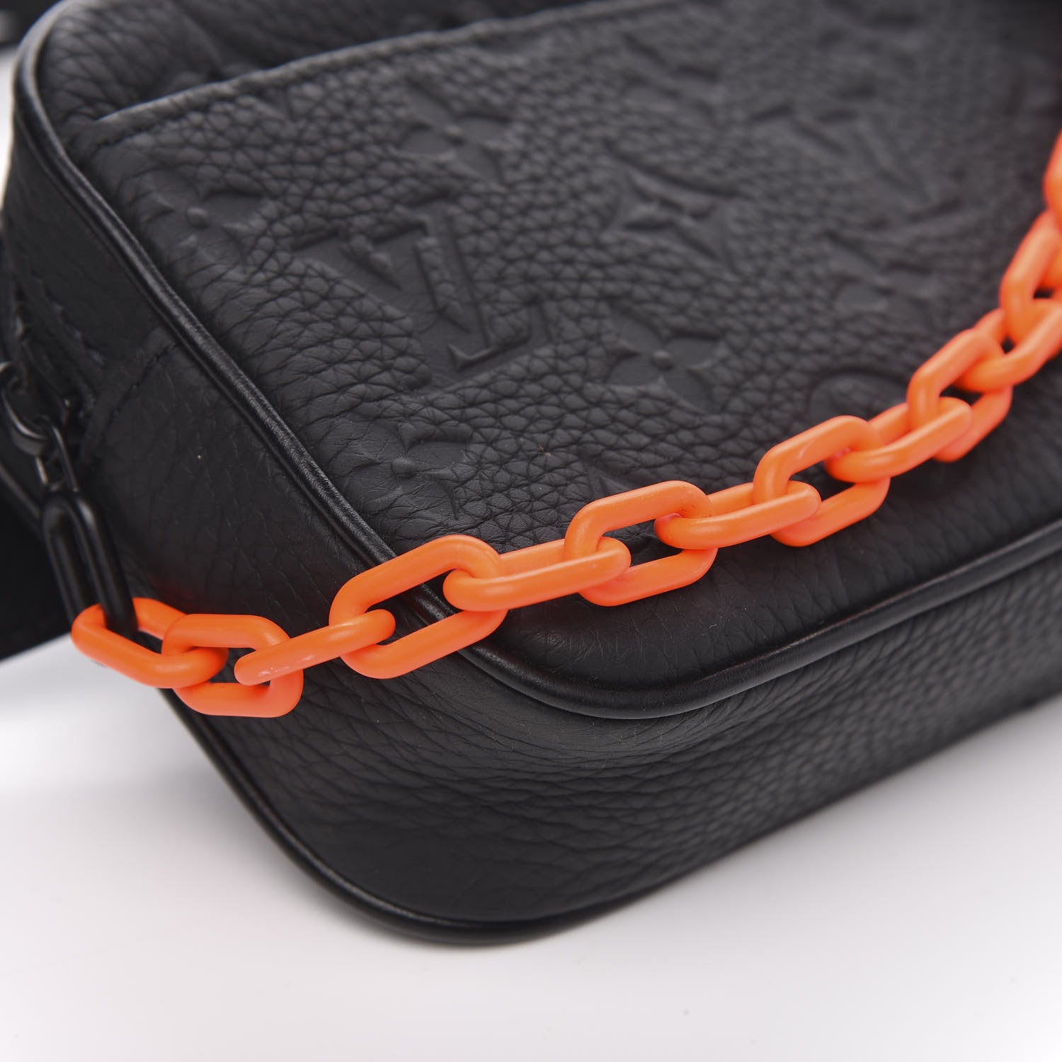 Louis Vuitton Taurillon Monogram Uniformes Solar Ray Soft Pochette Volga Belt Bag Black 7 of 8