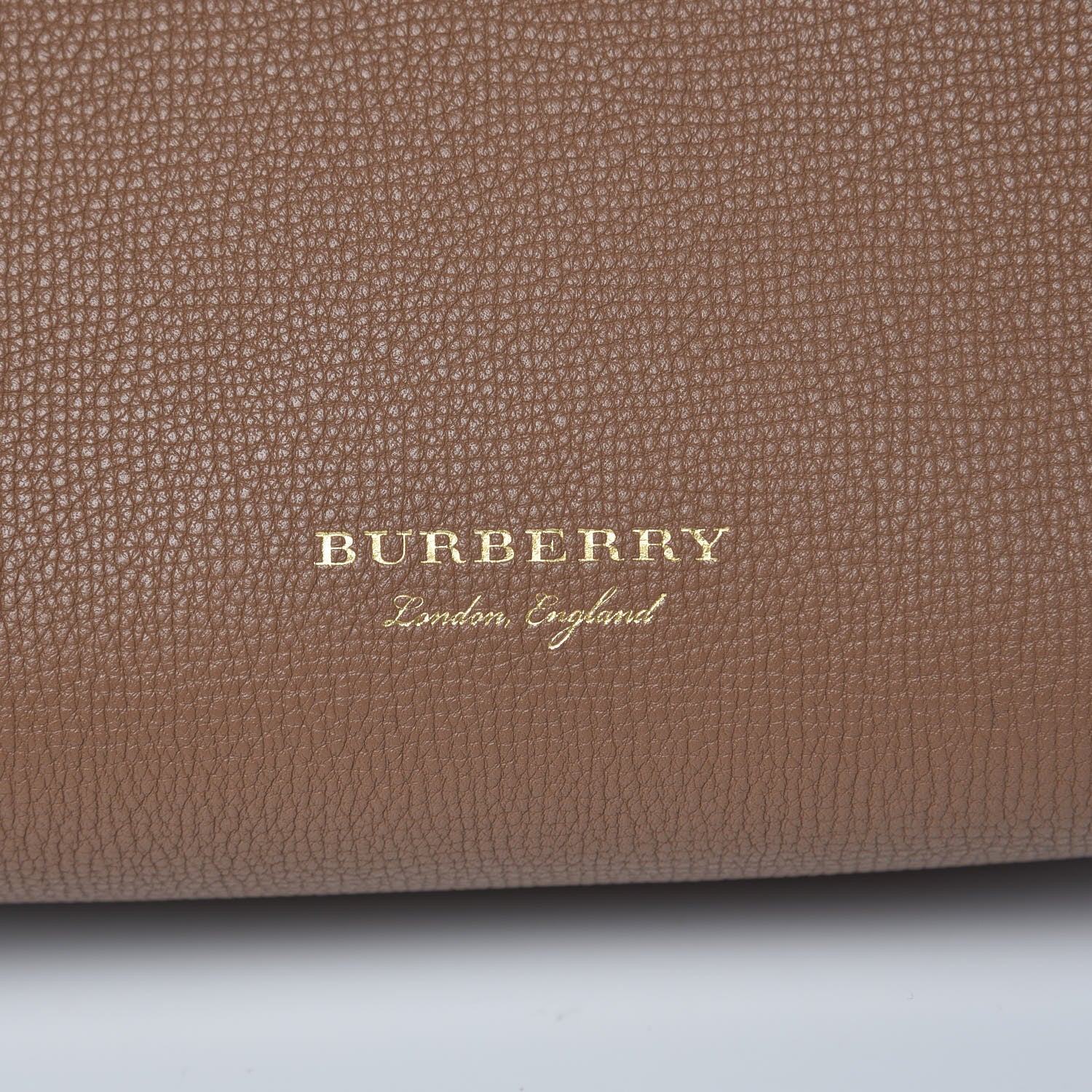 Burberry Derby Calfskin House Check Small Camberley Dark Sand 9 of 9