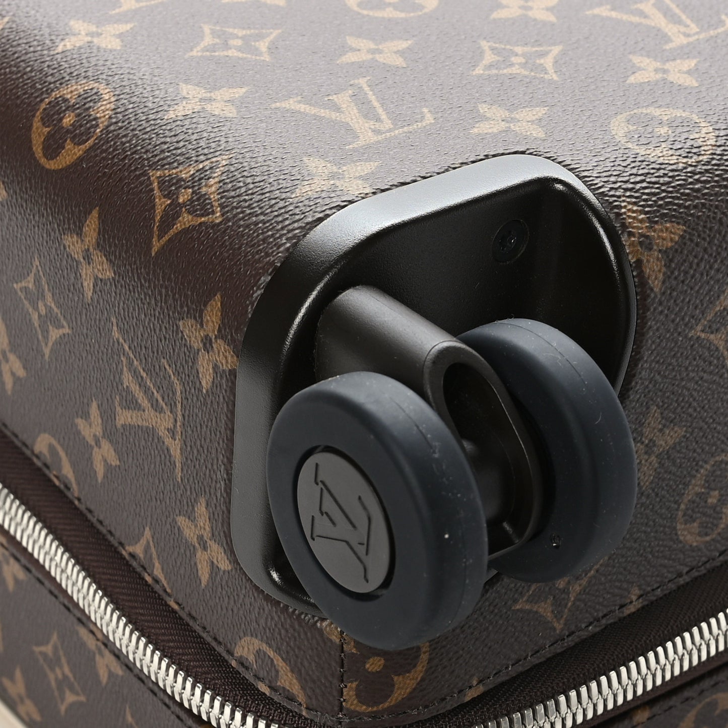Monogram Horizon 50