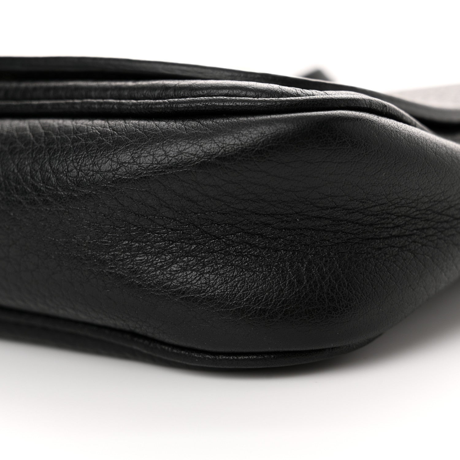 Gucci Pebbled Calfskin Small Soho Flap Crossbody Black 9 of 11